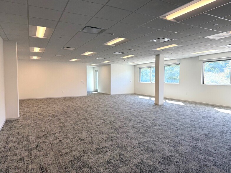 More Photos Of 20327 W Interstate 10, San Antonio Office For Lease