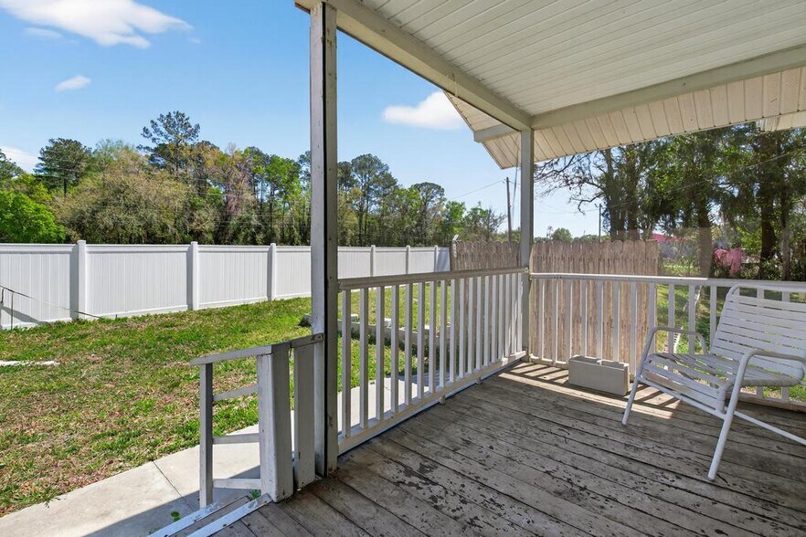 More Photos Of 10676 New Kings Rd, Jacksonville Office For Lease