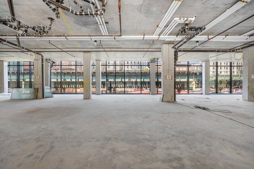 More Photos Of 2 Mount Hope Pl, Bronx Apartments For Lease