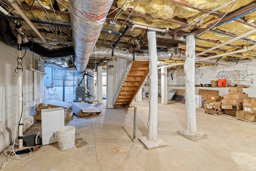 More Photos Of 4105 Hillsboro Cir, Nashville Office For Sale