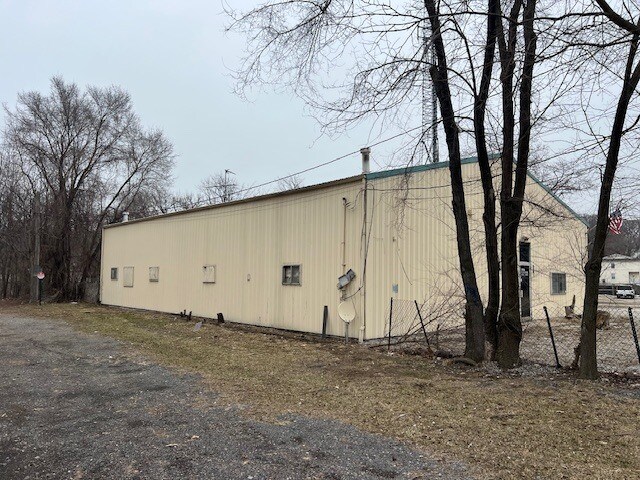 Primary Photo Of 207 Nickle Plate Ave, Valparaiso Freestanding For Sale