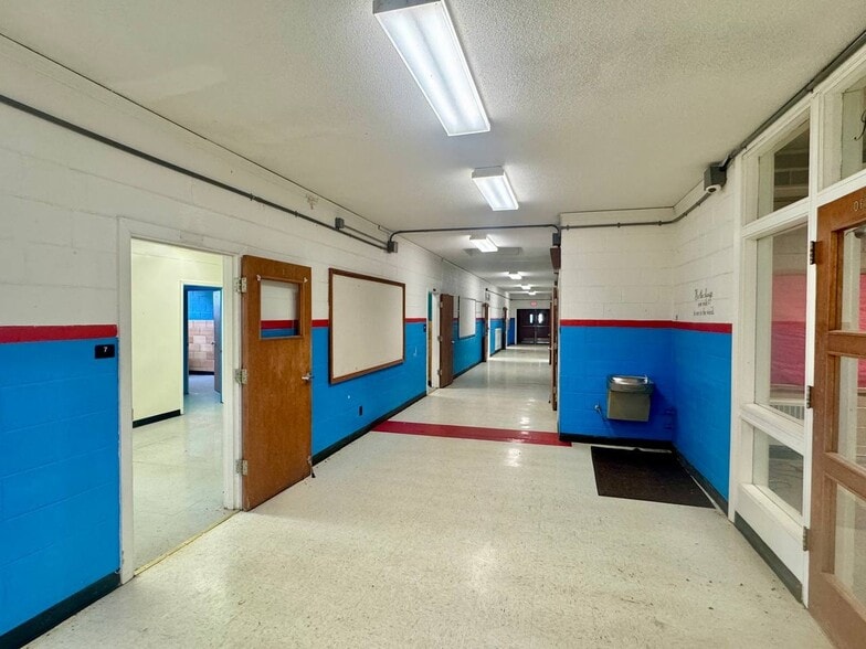 More Photos Of 111 W College Ave, Shelbina Schools For Sale