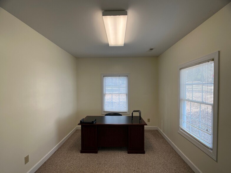 More Photos Of 203 W Nash St, Louisburg Office For Lease