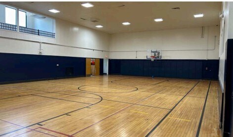 More Photos Of 300 E Cass St, Schoolcraft Office For Lease