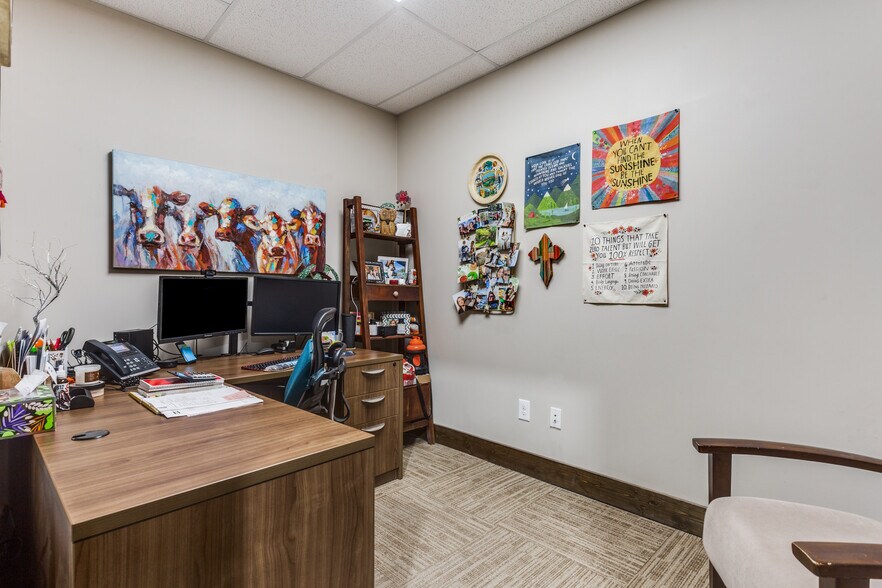 More Photos Of 5761 Park Vista Cir, Keller Warehouse For Sale