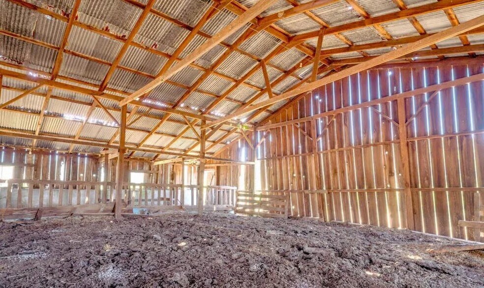 More Photos Of 43001 Mountain View Rd, Manchester Land For Sale