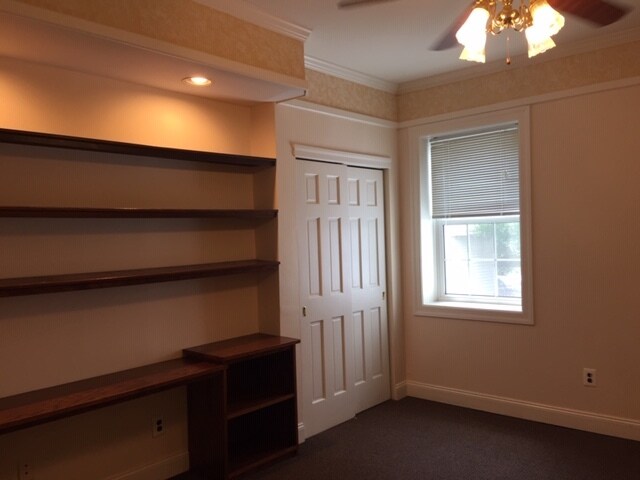 More Photos Of 56 Main St, Southampton Office For Lease