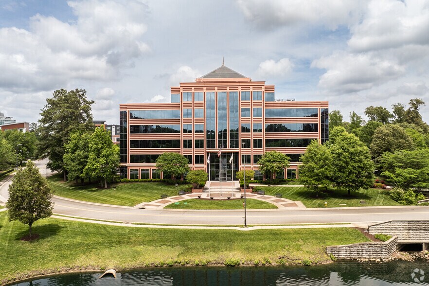 More Photos Of 272 Bendix Rd, Virginia Beach Unknown For Lease