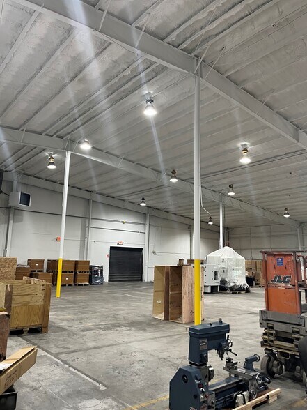 More Photos Of 170 Aprill Dr, Ann Arbor Warehouse For Lease