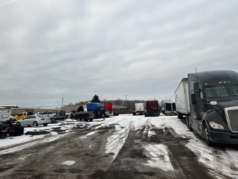 More Photos Of 10200 N Telegraph Rd, Carleton Truck Terminal For Sale