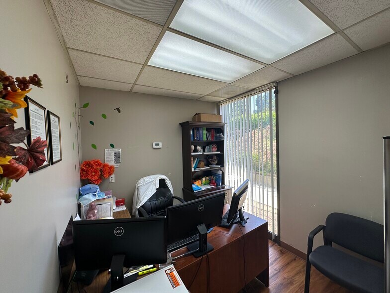 More Photos Of 4950 San Bernardino St, Montclair Medical For Sale