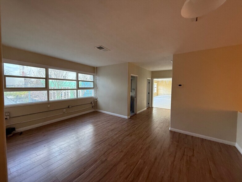 More Photos Of 33 E 4th Ave, San Mateo Office For Lease