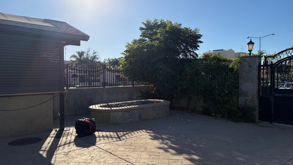 More Photos Of 150-154 Grand Ave, Escondido Restaurant For Lease