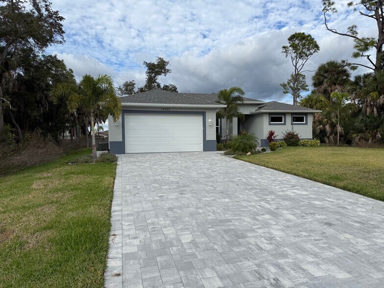 Primary Photo Of 14422 Chamberlain Blvd, Port Charlotte Multifamily For Sale