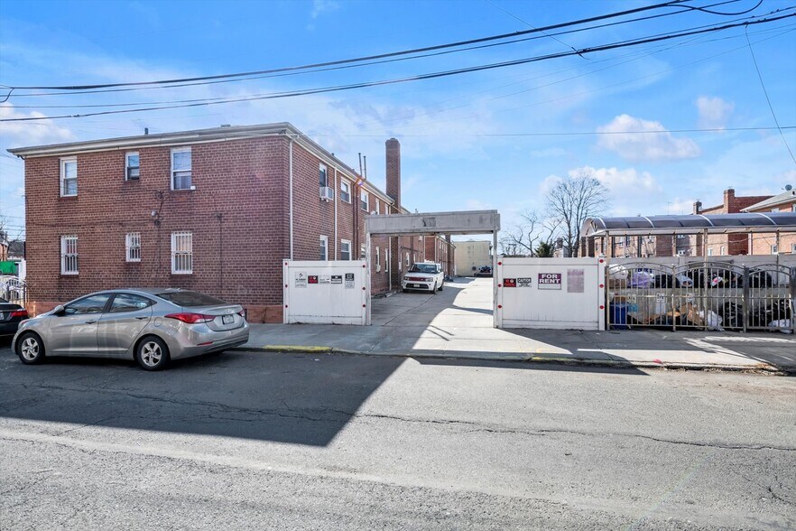 More Photos Of 18705-18721 Baisley Blvd, Jamaica Apartments For Sale