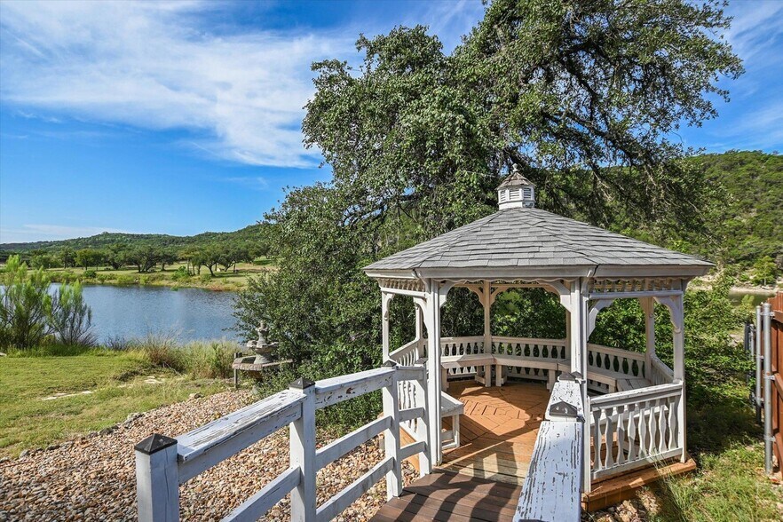 More Photos Of 13401 Bullick Hollow Rd, Austin Specialty For Sale