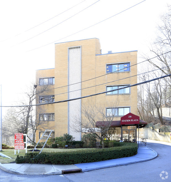 Primary Photo Of 250 E Hartsdale Ave, Hartsdale Office For Lease