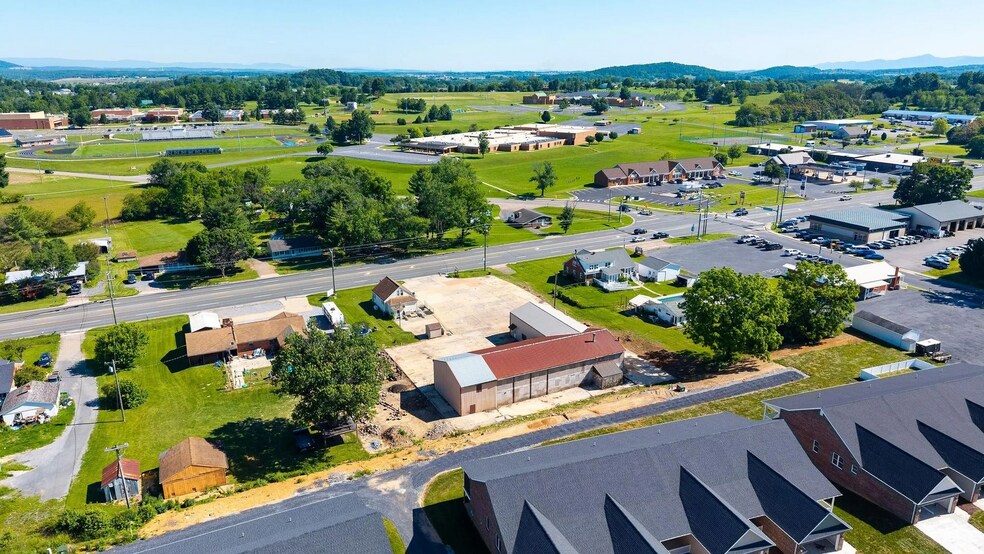 More Photos Of 3231 Stuarts Draft Hwy, Stuarts Draft Warehouse For Sale