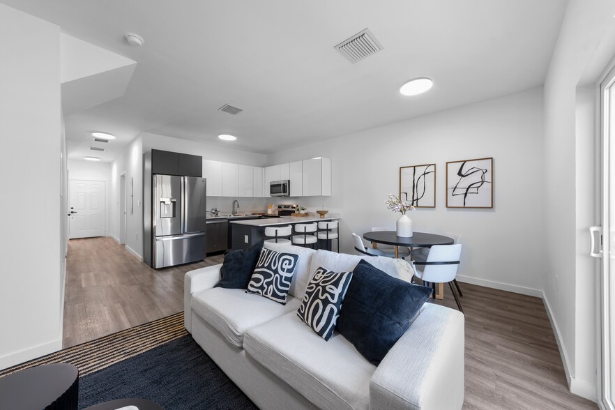 More Photos Of 1585 NW 29th Rd, Gainesville Apartments For Sale
