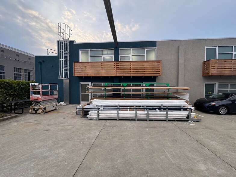 More Photos Of 1940 Union St, Oakland Warehouse For Lease
