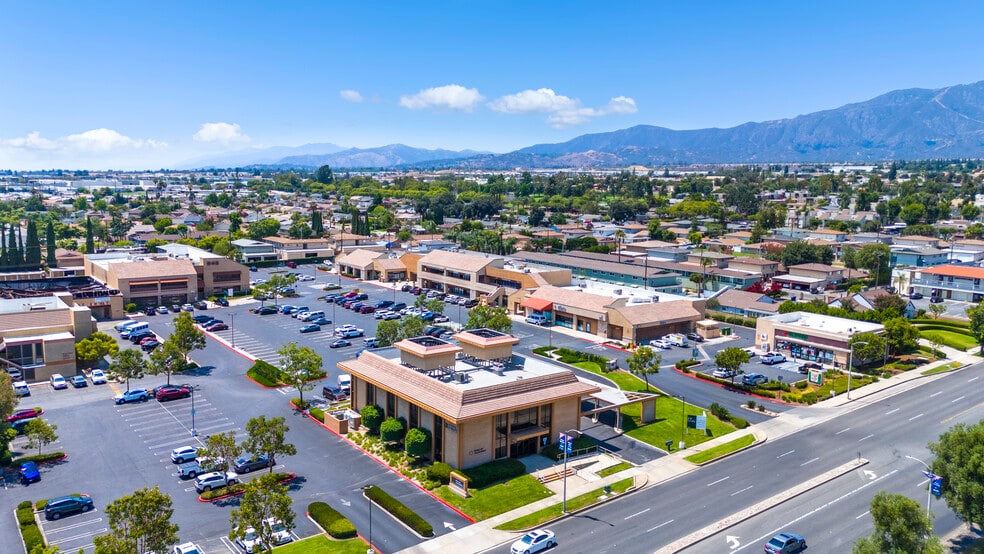 More Photos Of 559 N Mountain Ave, Upland Unknown For Lease