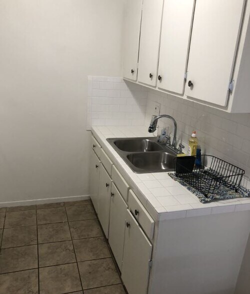 More Photos Of 218 W Wilson Ave, Orange Apartments For Sale
