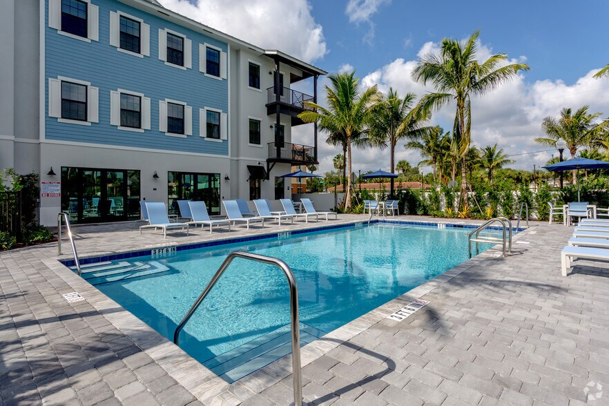 More Photos Of 201 SW Joan Jefferson Way, Stuart Apartments For Sale