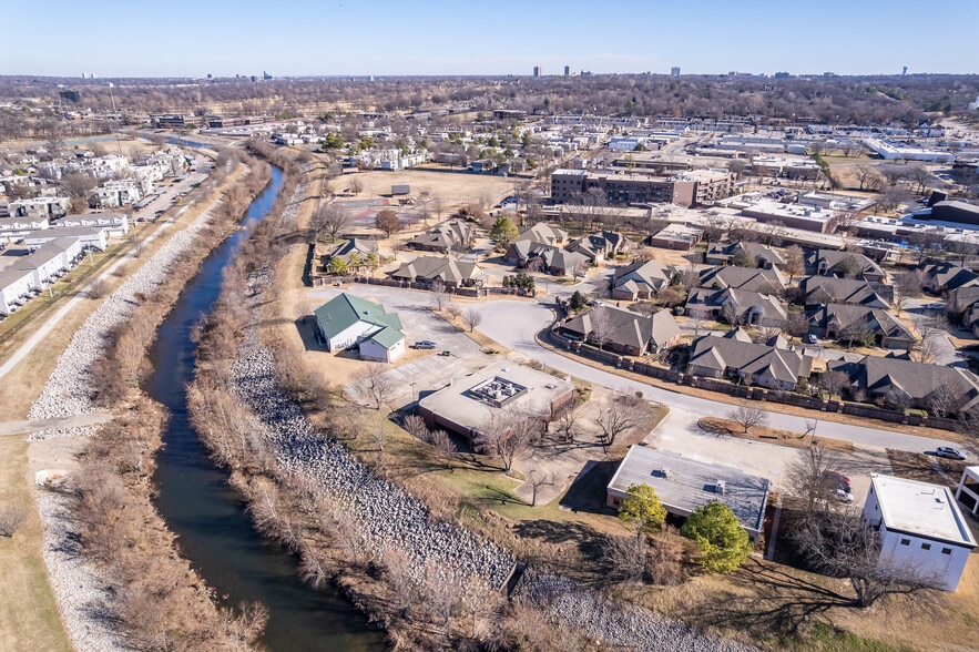 More Photos Of 6940 S Utica Ave, Tulsa Office For Sale