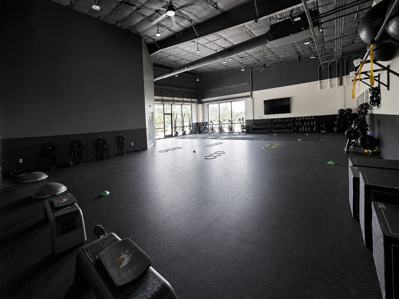 More Photos Of 25131 FM 2978 Rd, Tomball Freestanding For Lease