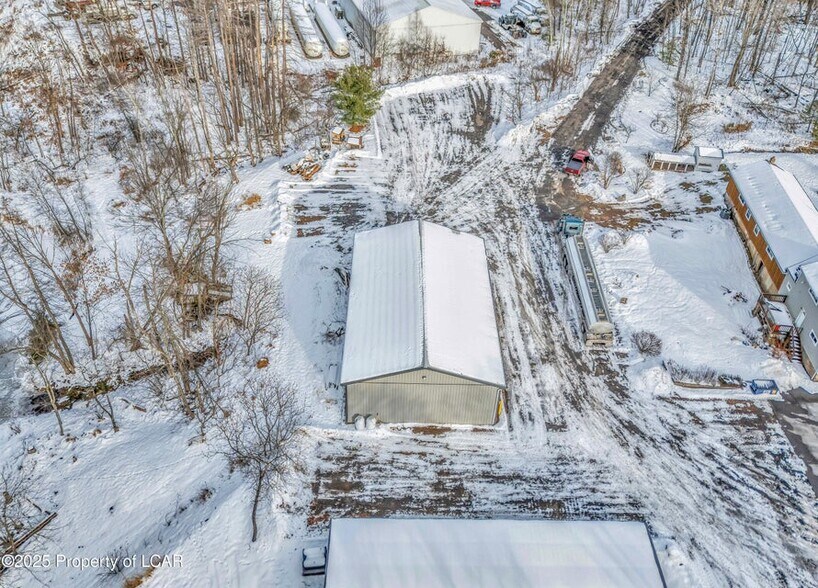 More Photos Of 7147 Blue Ridge Trl, Mountain Top Industrial For Lease