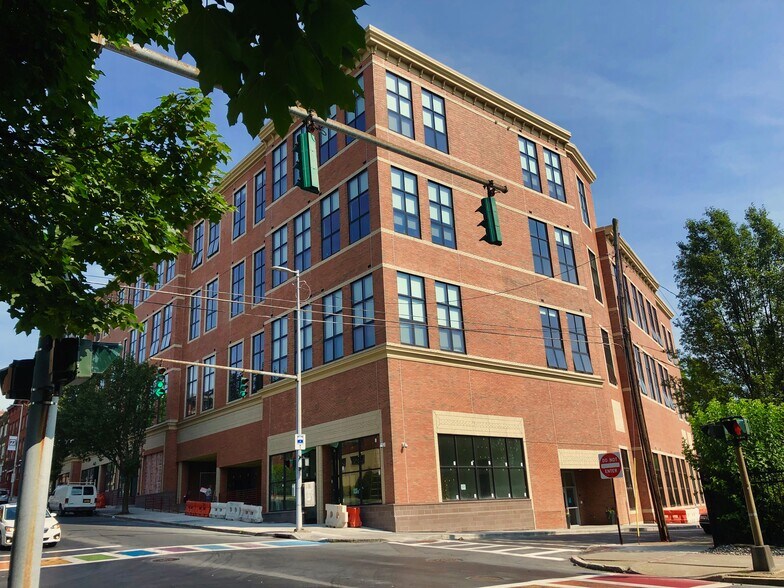 More Photos Of 178 Main St, Poughkeepsie General Retail For Lease