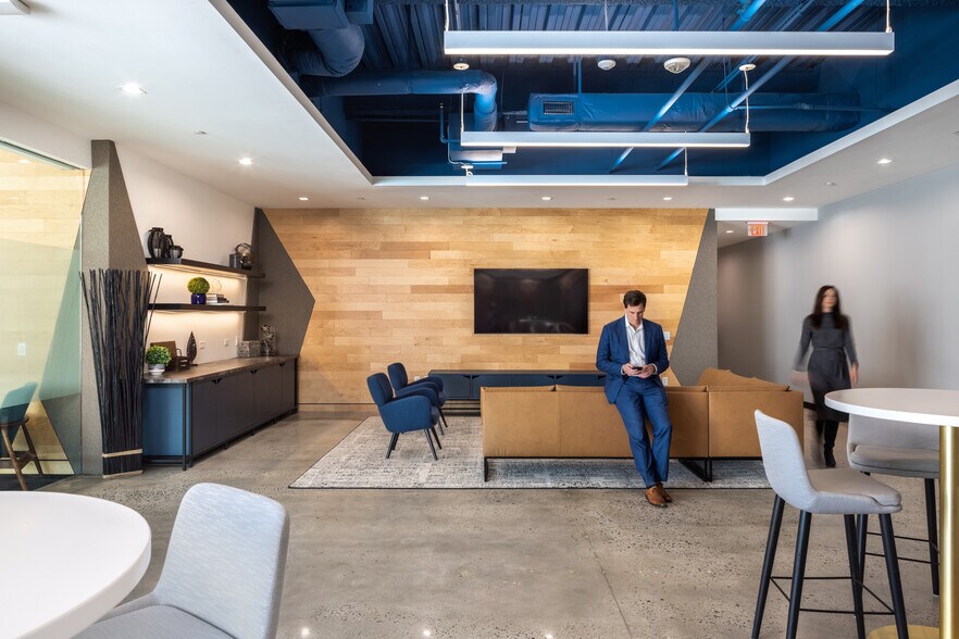 More Photos Of 5870 Trinity Pky, Centreville Office For Lease