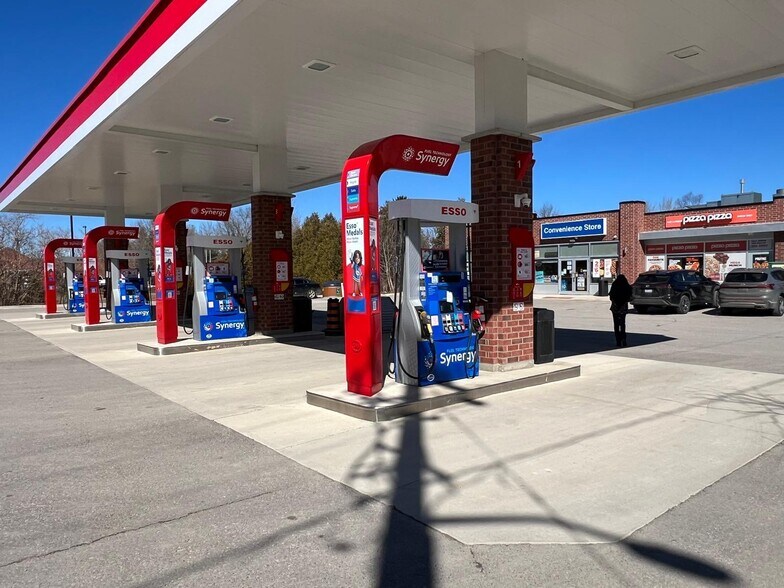 More Photos Of 40 Arthur St W, Thornbury Service Station For Sale
