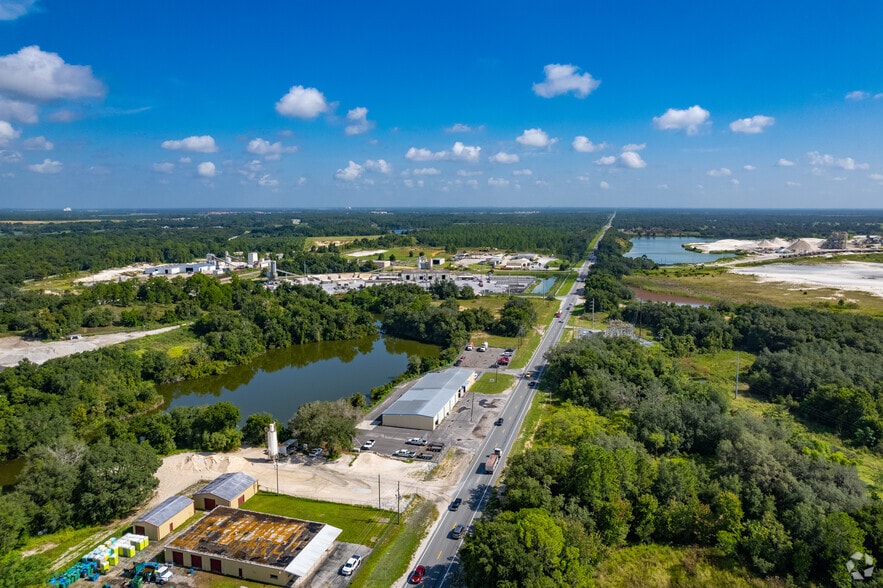More Photos Of 1925 US Highway 17 92, Davenport Industrial For Sale
