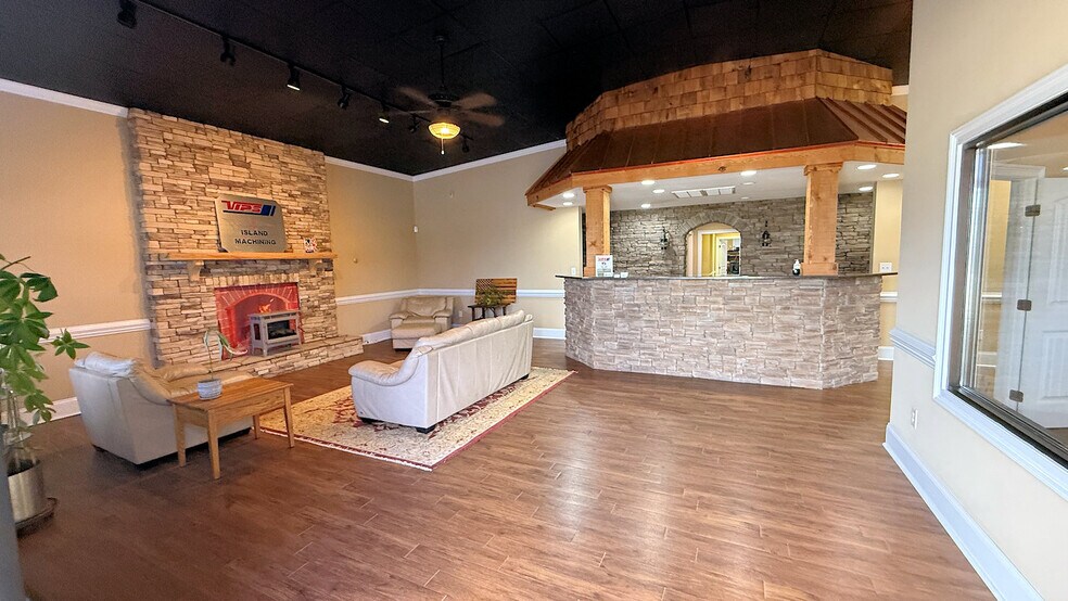 More Photos Of 265 Pitt Rd, Mooresville Warehouse For Sale