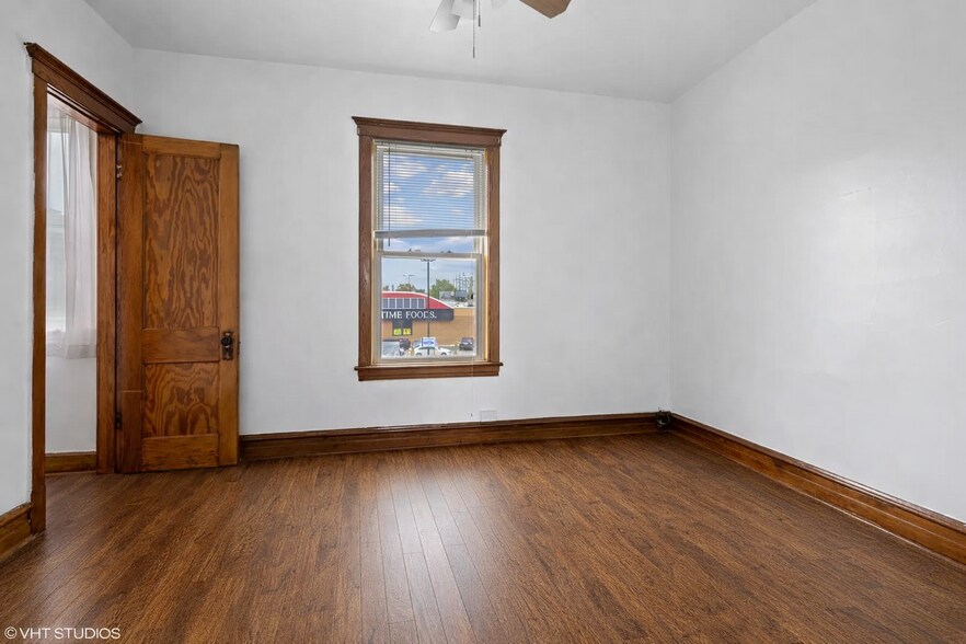 More Photos Of 2610 W Lawrence Ave, Chicago Multifamily For Sale