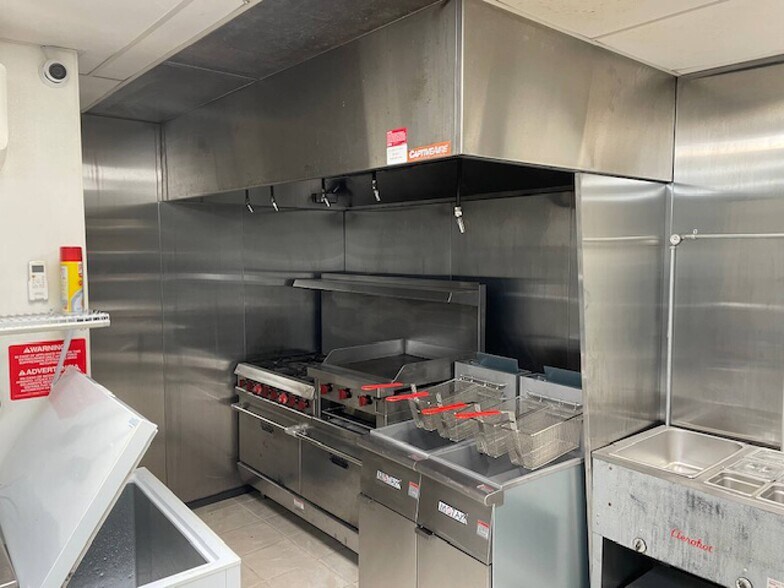 More Photos Of N5696 850th St, Elk Mound Restaurant For Lease