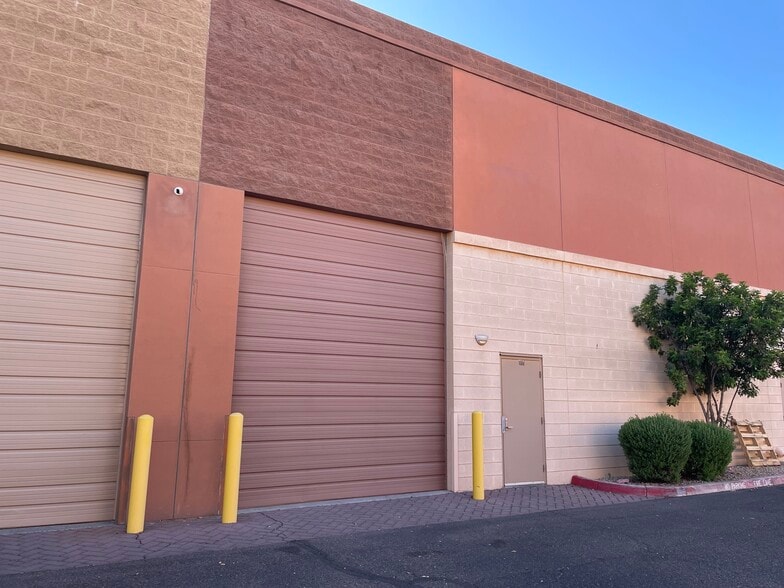 More Photos Of 7318 S 89th Pl, Mesa Showroom For Sale