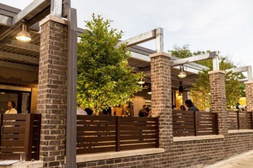 More Photos Of 302 NE Auburn Ave, Atlanta Restaurant For Sale