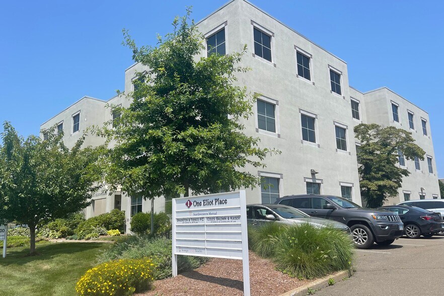 Primary Photo Of 1 Eliot Pl, Fairfield Office For Lease