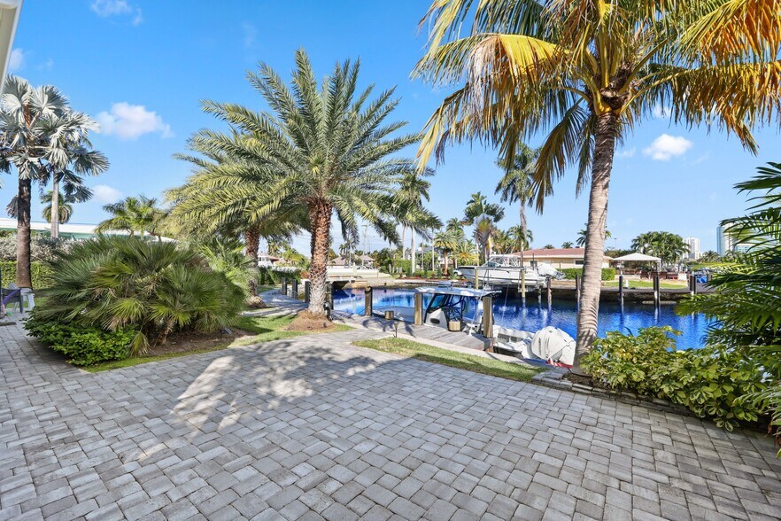 More Photos Of 830 SE 22nd Ave, Pompano Beach Apartments For Sale