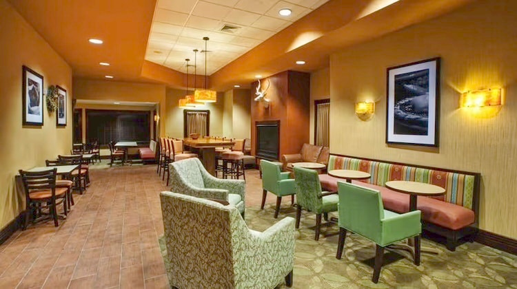 Primary Photo Of 230 Dickerson Rd, Gaylord Hotel For Sale