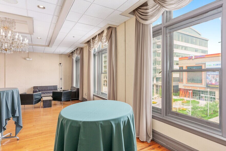 More Photos Of 812-814 W Hamilton St, Allentown Loft Creative Space For Sale