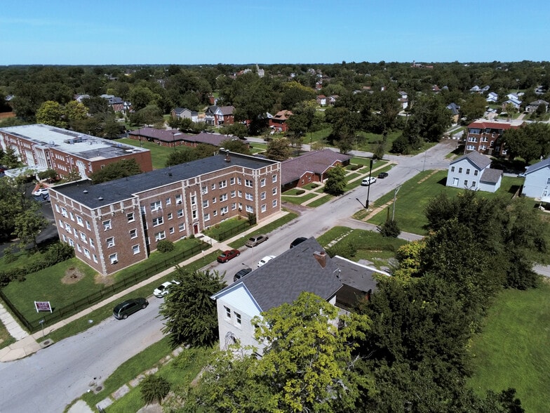 More Photos Of 807 Clara Ave, Saint Louis Apartments For Lease