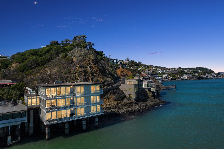 More Photos Of 2002 Paradise Dr, Tiburon Apartments For Sale