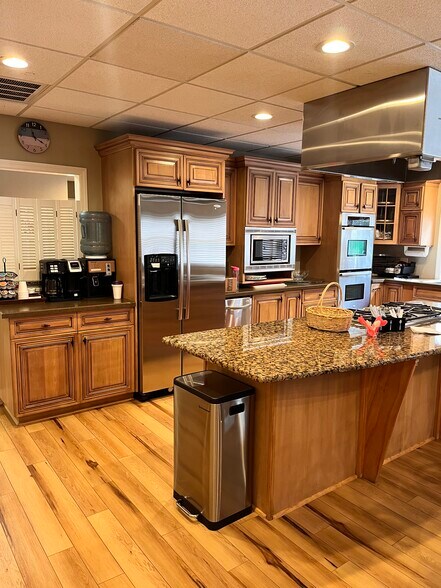 More Photos Of 700 New Rd, Linwood Office For Sale