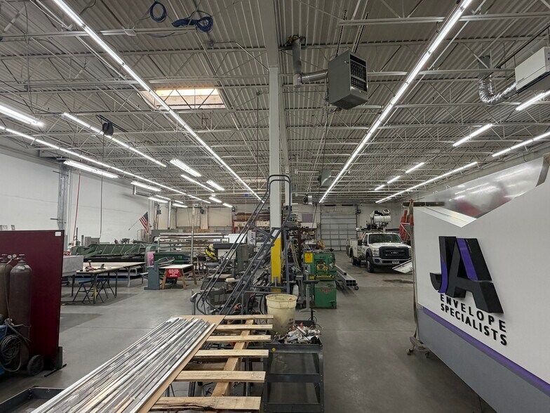 More Photos Of 7660 Quattro Dr, Chanhassen Warehouse For Sale