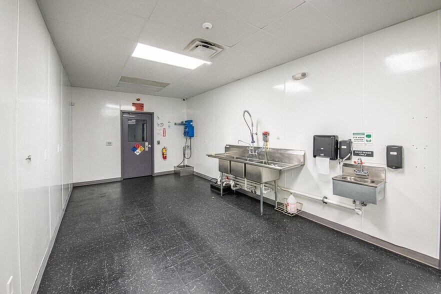 More Photos Of 1105 Constitution Dr, Trinidad Food Processing For Lease