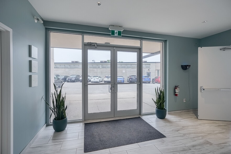 More Photos Of 60-74 Gervais Dr, Toronto Warehouse For Lease