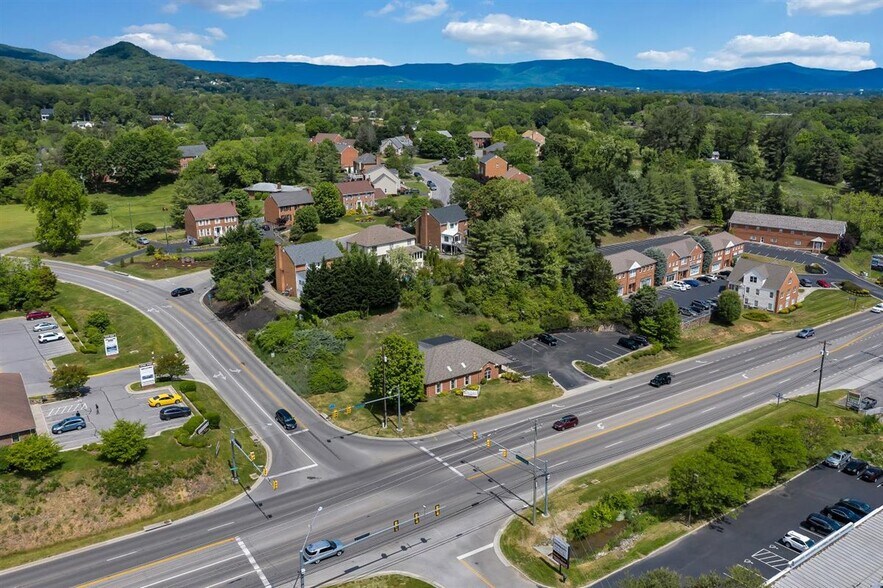 4533 Brambleton Ave, Roanoke, VA 24018 Office For Lease